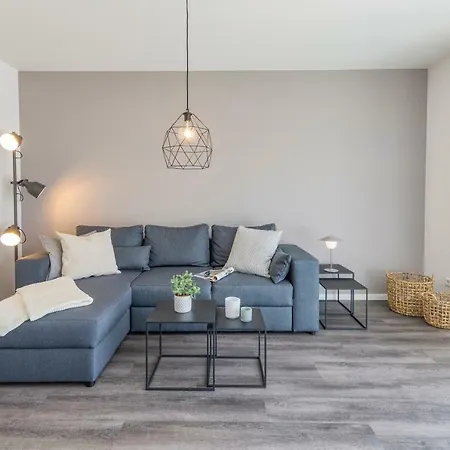 Cosy Grey 아파트 *