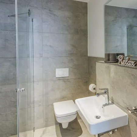 Cosy Grey アパート